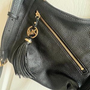 Michael Kors black leather w/ optional crossbody